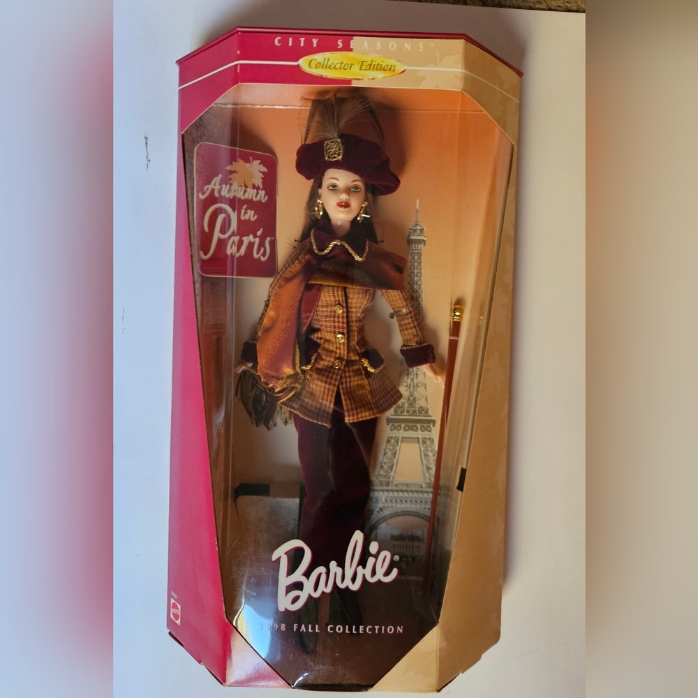 1998 Autumn In Paris City Seasons Barbie